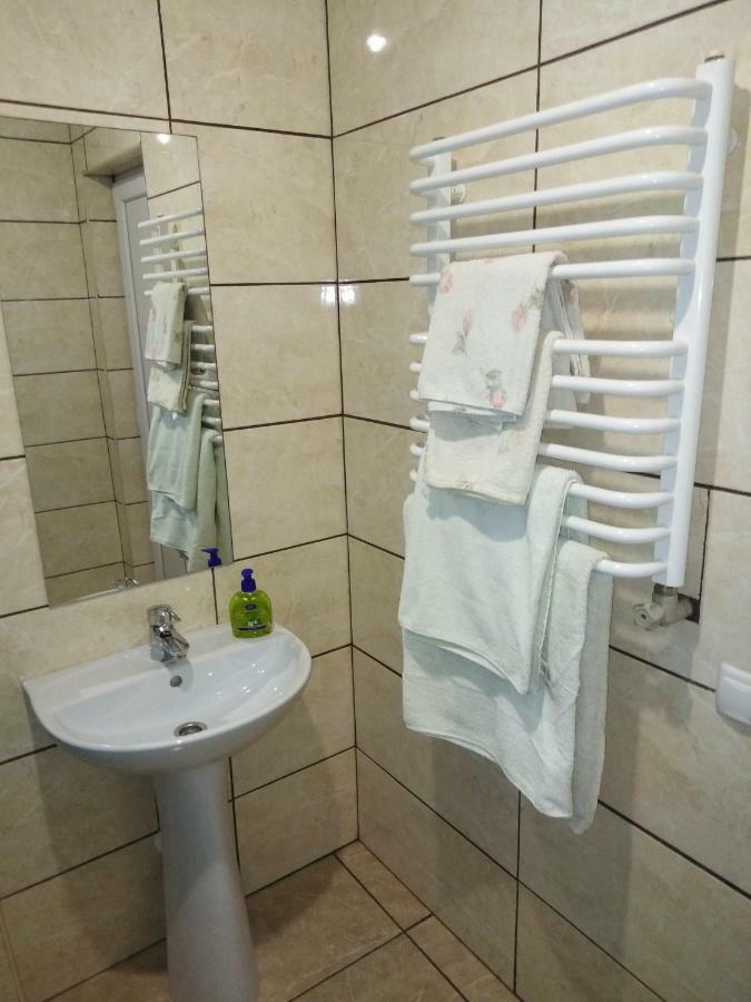 Apartament On Komarova 29 Вулиця Комарова 29 Kropyvnytskyi Exterior photo