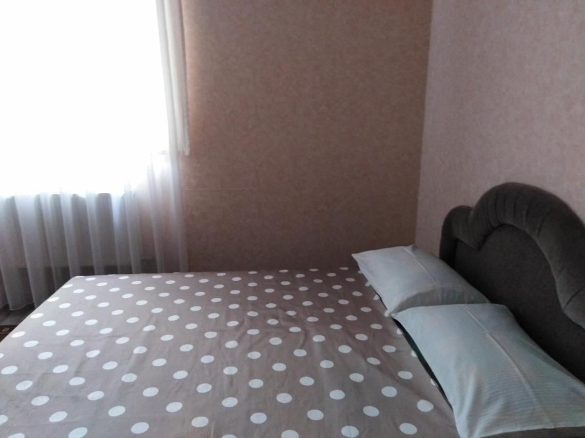 Apartament On Komarova 29 Вулиця Комарова 29 Kropyvnytskyi Exterior photo